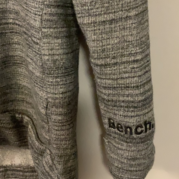 Gray stripe bench sweater - Picture 3 of 5